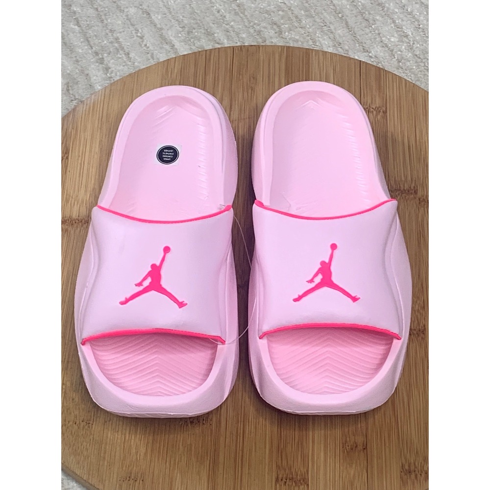 JORDAN FRANCHISE PINK FOAM
HYPER PINK Slides Size 7Y Womens 8-8.5 NEW